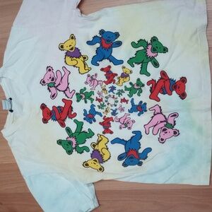 Grateful dead tee shirt